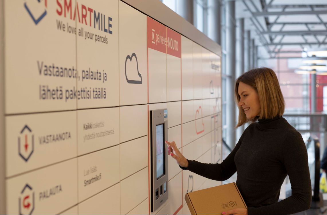 Parcel locker